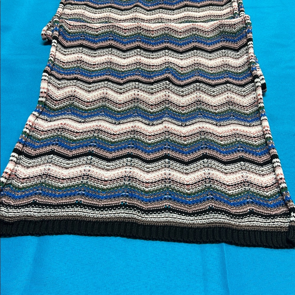 1641 Missoni Scarf and Beanie set Black White Blue - Picture 8 of 9